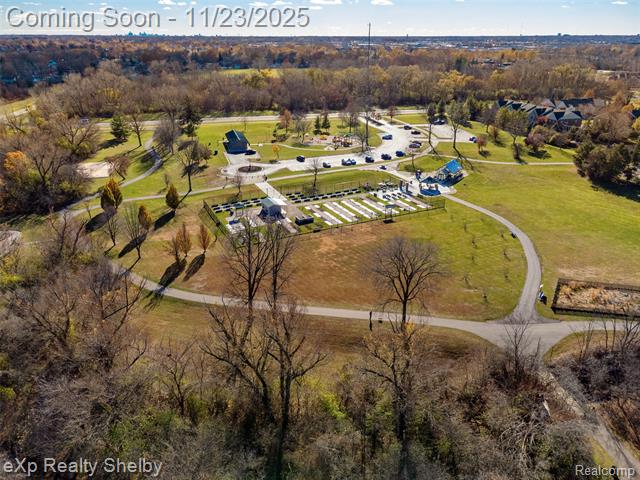 Builiding view sixty two for 2849 Elmcrest, Sterling Heights, MI. 48310