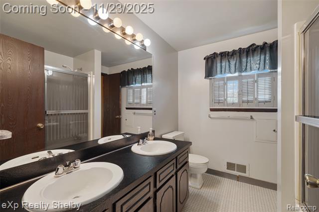 Builiding view thirty two for 2849 Elmcrest, Sterling Heights, MI. 48310