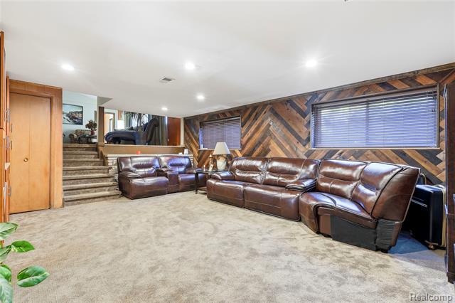 Builiding view nine for 35163 Dumbarton, Harrison Township, MI. 48045