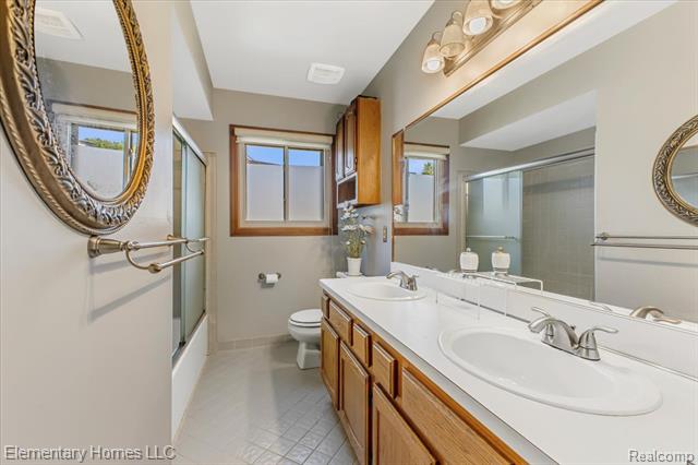 Builiding view nine for 35554 Buxton, Sterling Heights, MI. 48310