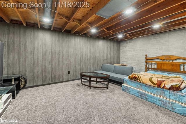 Builiding view thirty one for 35646 Maureen, Sterling Heights, MI. 48310