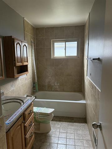 Builiding view twenty for 20812 Woodward, Clinton Township, MI. 48035