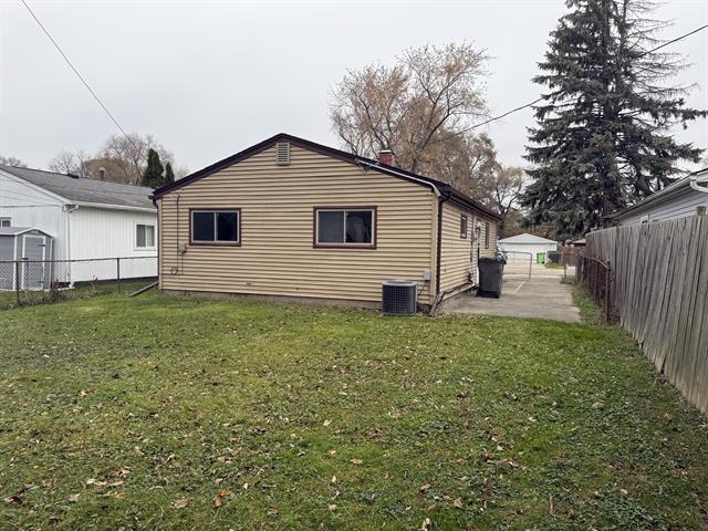 Builiding view two for 20812 Woodward, Clinton Township, MI. 48035