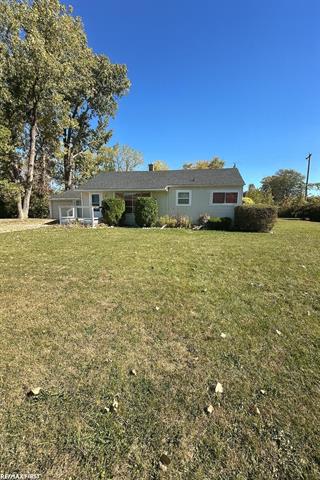 front view picture of 35408 Evanston Ave, Sterling Heights, MI. 48312