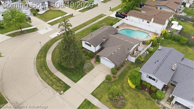 Builiding view thirty three for 35729 Duke, Sterling Heights, MI. 48310