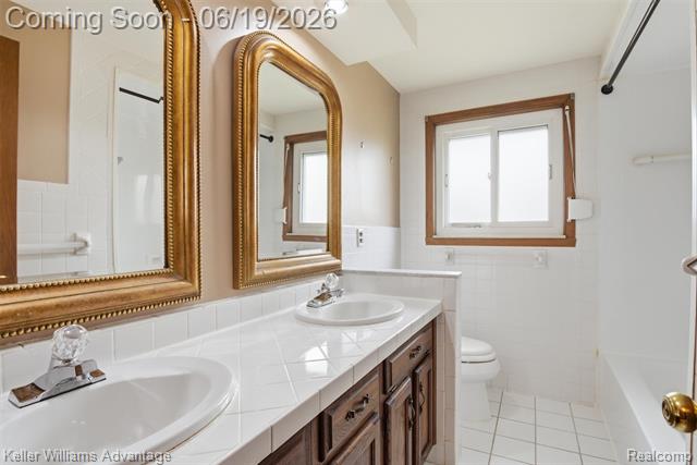 Builiding view twelve for 35729 Duke, Sterling Heights, MI. 48310