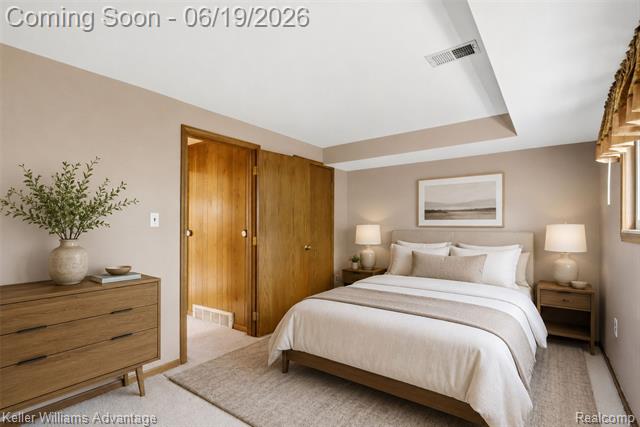 Builiding view twenty for 35729 Duke, Sterling Heights, MI. 48310