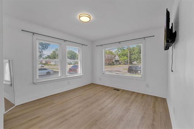 Builiding view thirty three for 21004 Reimanville, Ferndale, MI. 48220