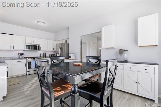 Builiding view seven for 36123 Dominion, Sterling Heights, MI. 48310