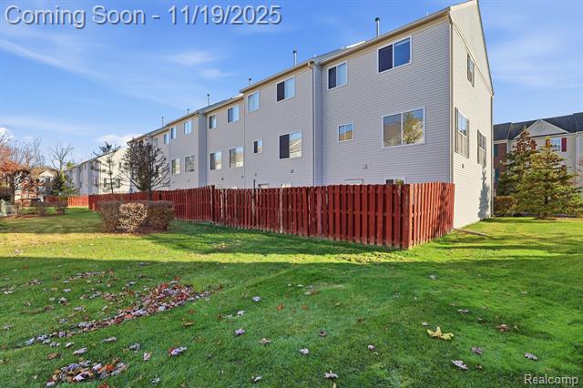 Builiding view twenty nine for 36123 Dominion, Sterling Heights, MI. 48310