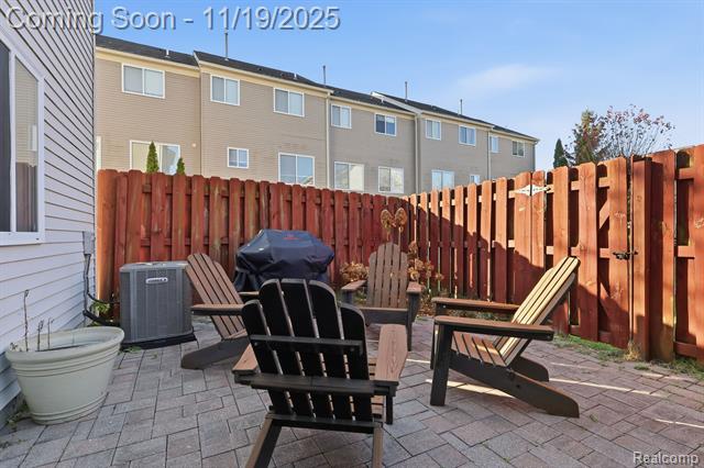 Builiding view twenty seven for 36123 Dominion, Sterling Heights, MI. 48310