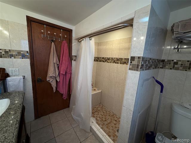 Builiding view nine for 3650 Veronica, Sterling Heights, MI. 48310