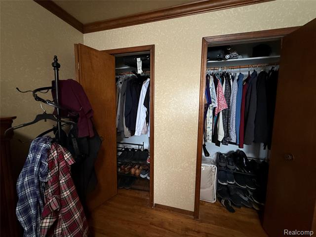 Builiding view thirteen for 3650 Veronica, Sterling Heights, MI. 48310