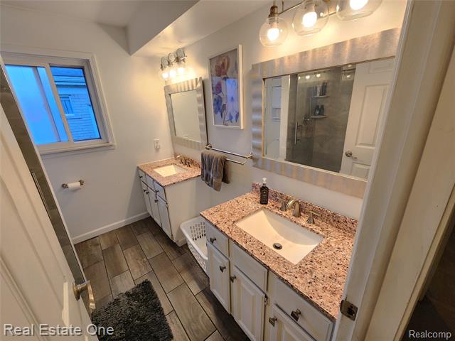 Builiding view fifteen for 35636 Bonneville, Sterling Heights, MI. 48312