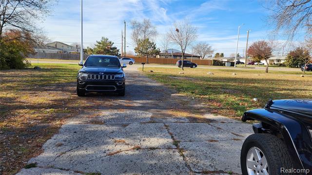 Builiding view twenty eight for 36220 Ryan, Sterling Heights, MI. 48310