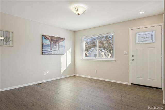 Builiding view six for 21615 Colgate, Farmington, MI. 48336