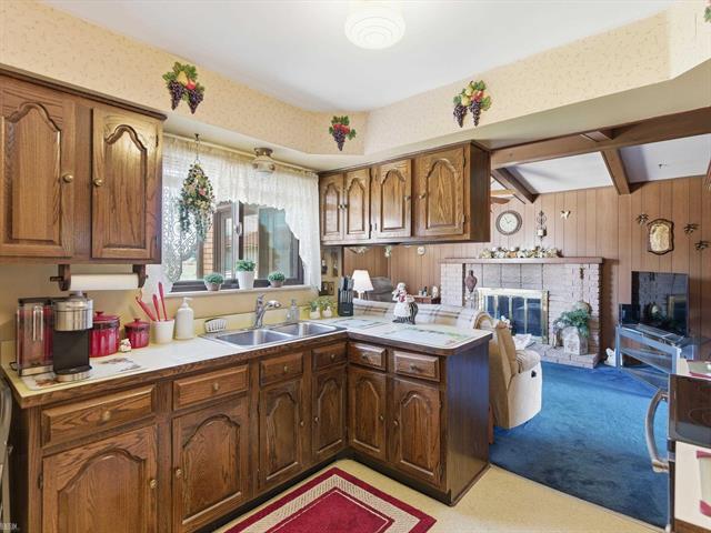 Builiding view nine for 35842 Malibu, Sterling Heights, MI. 48312