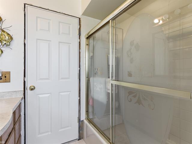 Builiding view nineteen for 35842 Malibu, Sterling Heights, MI. 48312