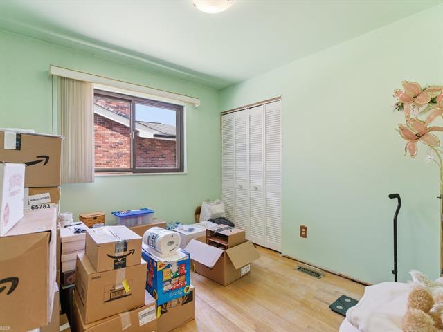 Builiding view sixteen for 35842 Malibu, Sterling Heights, MI. 48312