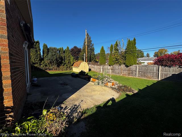 Builiding view twenty three for 14599 Joanise, Sterling Heights, MI. 48312