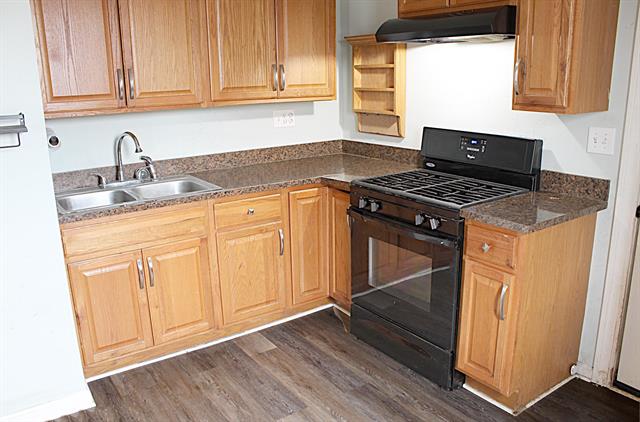 Builiding view eight for 21878 Grandy, Clinton Township, MI. 48035