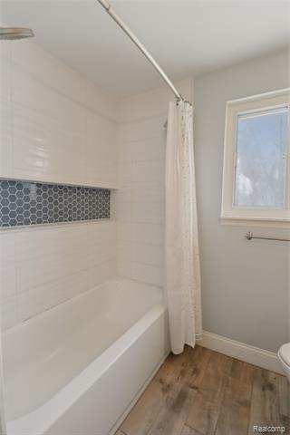 Builiding view fifteen for 35826 Foothill, Sterling Heights, MI. 48312