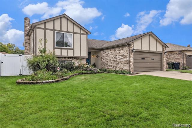 Builiding view one for 35826 Foothill, Sterling Heights, MI. 48312
