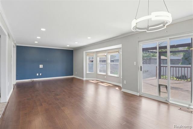 Builiding view seven for 35826 Foothill, Sterling Heights, MI. 48312