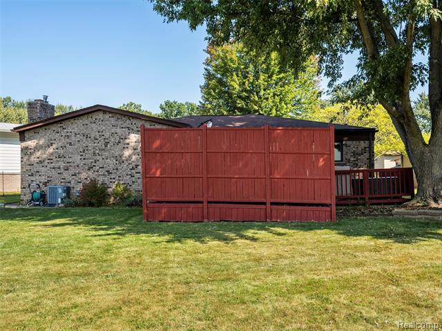 Builiding view thirty four for 36203 Pickwick, Sterling Heights, MI. 48310