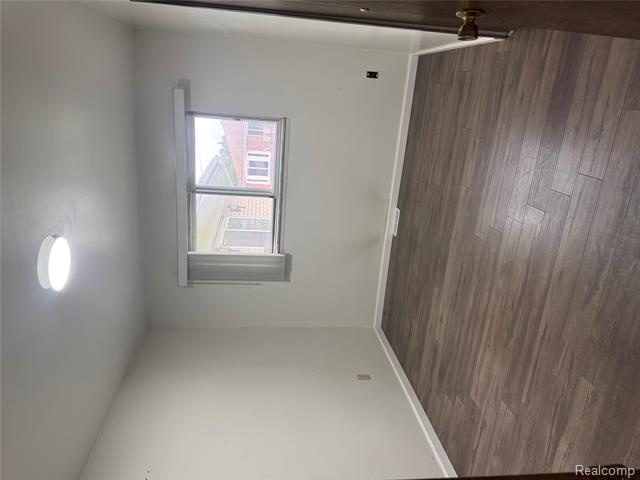 Builiding view fifteen for 4110 Rose Mary, Sterling Heights, MI. 48310