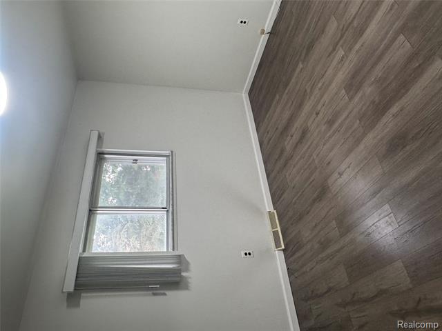 Builiding view sixteen for 4110 Rose Mary, Sterling Heights, MI. 48310