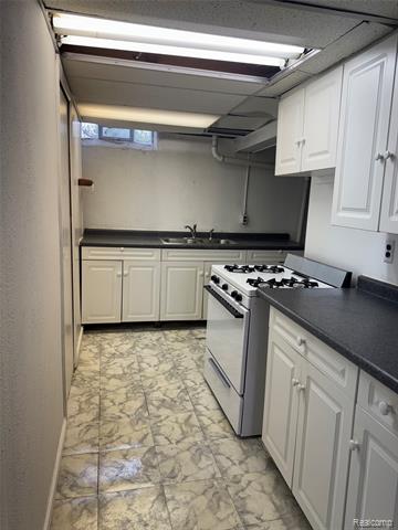 Builiding view twenty five for 4110 Rose Mary, Sterling Heights, MI. 48310