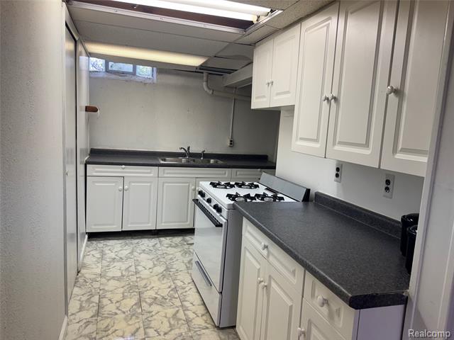 Builiding view twenty six for 4110 Rose Mary, Sterling Heights, MI. 48310