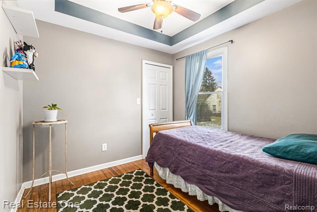 Builiding view eleven for 21619 Oxford, Farmington, MI. 48336