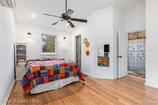 Builiding view fourteen for 21619 Oxford, Farmington, MI. 48336