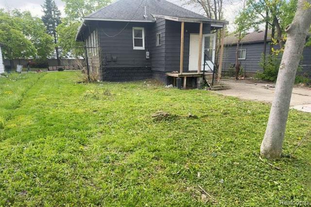 Builiding view thirteen for 1317 E Muir, Hazel Park, MI. 48030