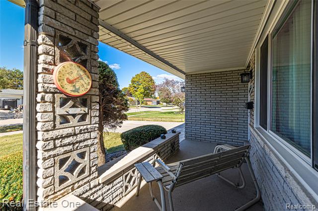 Builiding view thirty seven for 36268 Jeffrey, Sterling Heights, MI. 48310