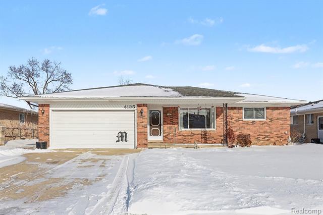 front view for 4135 Rose Mary Dr, Sterling Heights, Mi. 48310