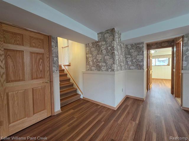 Builiding view nineteen for 4714 Pickwick, Sterling Heights, MI. 48310