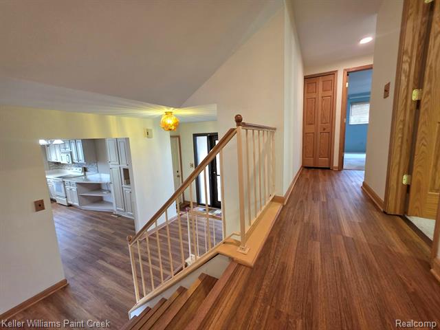 Builiding view six for 4714 Pickwick, Sterling Heights, MI. 48310