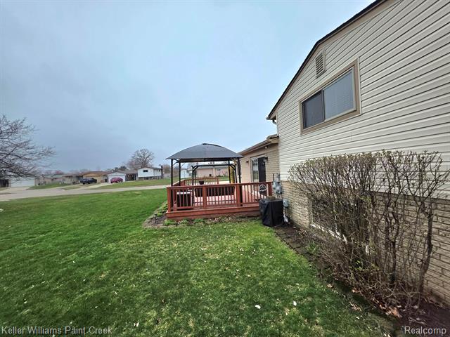 Builiding view twenty seven for 4714 Pickwick, Sterling Heights, MI. 48310