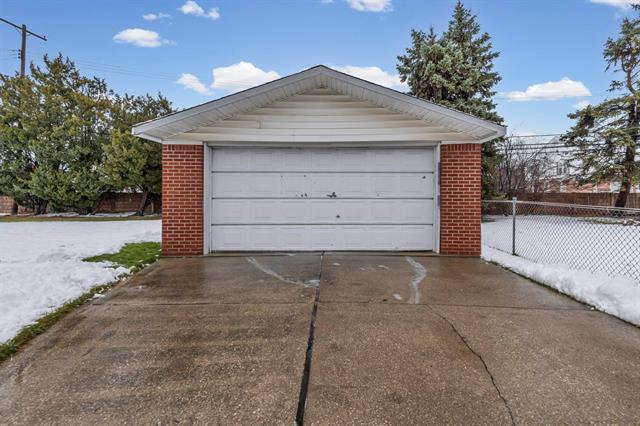 Builiding view twenty four for 35674 Shook, Clinton Township, MI. 48035