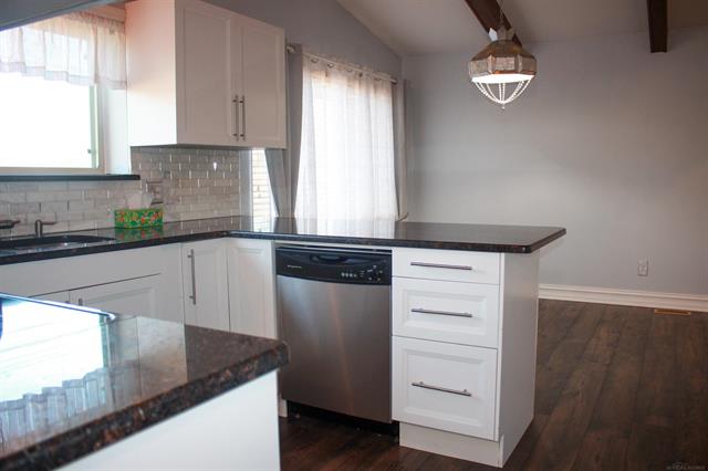 Builiding view eight for 36833 Engleside, Sterling Heights, MI. 48310