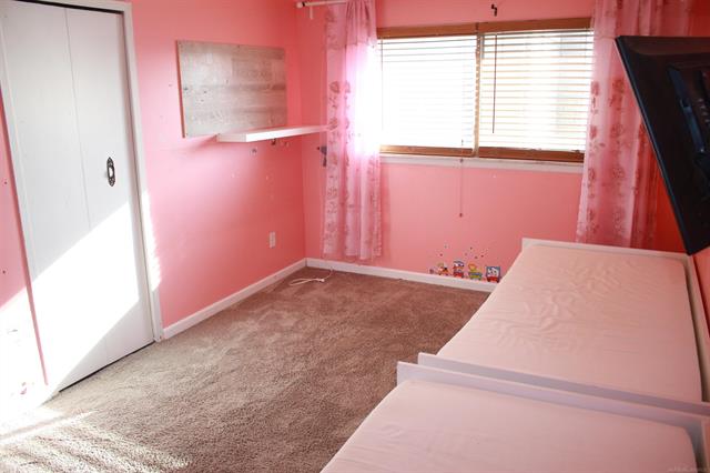 Builiding view seventeen for 36833 Engleside, Sterling Heights, MI. 48310