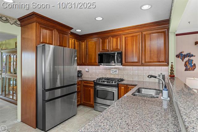 Builiding view six for 11908 Tahiti, Sterling Heights, MI. 48312
