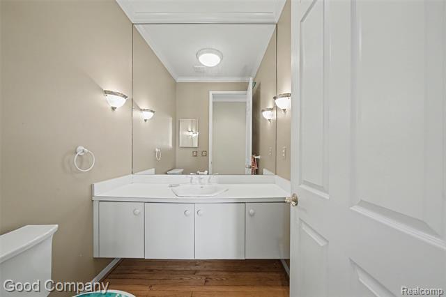 Builiding view fifteen for 41714 Dukesbury, Novi, MI. 48375