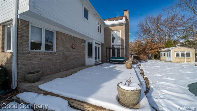 Builiding view forty two for 41714 Dukesbury, Novi, MI. 48375