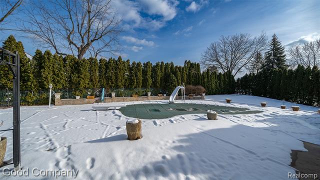 Builiding view thirty four for 41714 Dukesbury, Novi, MI. 48375