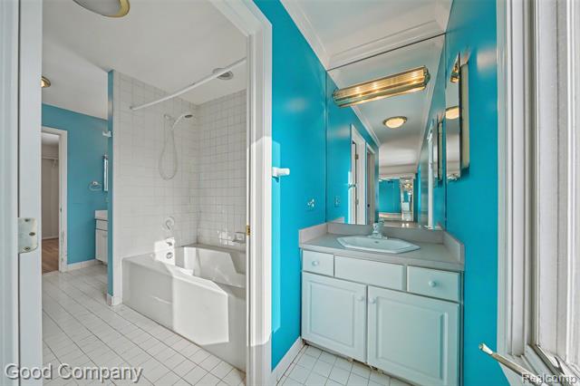 Builiding view twenty five for 41714 Dukesbury, Novi, MI. 48375