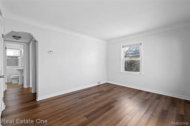 Builiding view eight for 21696 Purdue, Farmington, MI. 48336